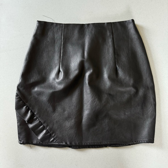 Leather Mini Skirt - Picture 2 of 6